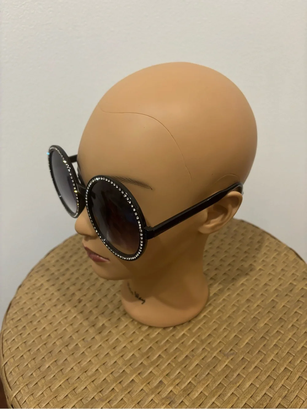 NY Sunglasses Black Round Rhinestone